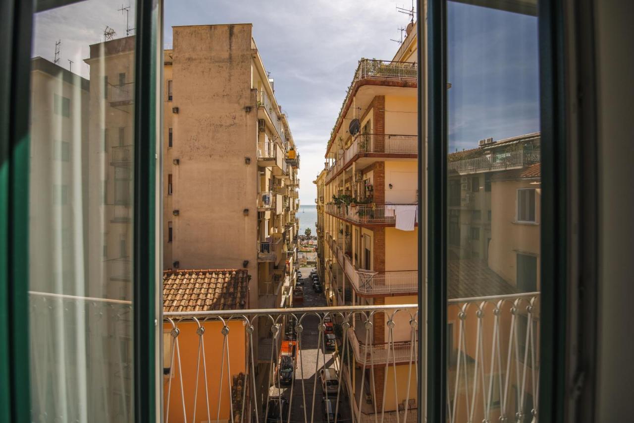 Arco Dei Pinto Salerno Exterior foto